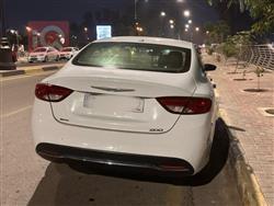 کرایسلەر 200